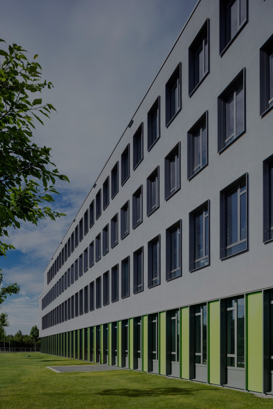 STIHLコーポレートサイトホームページ